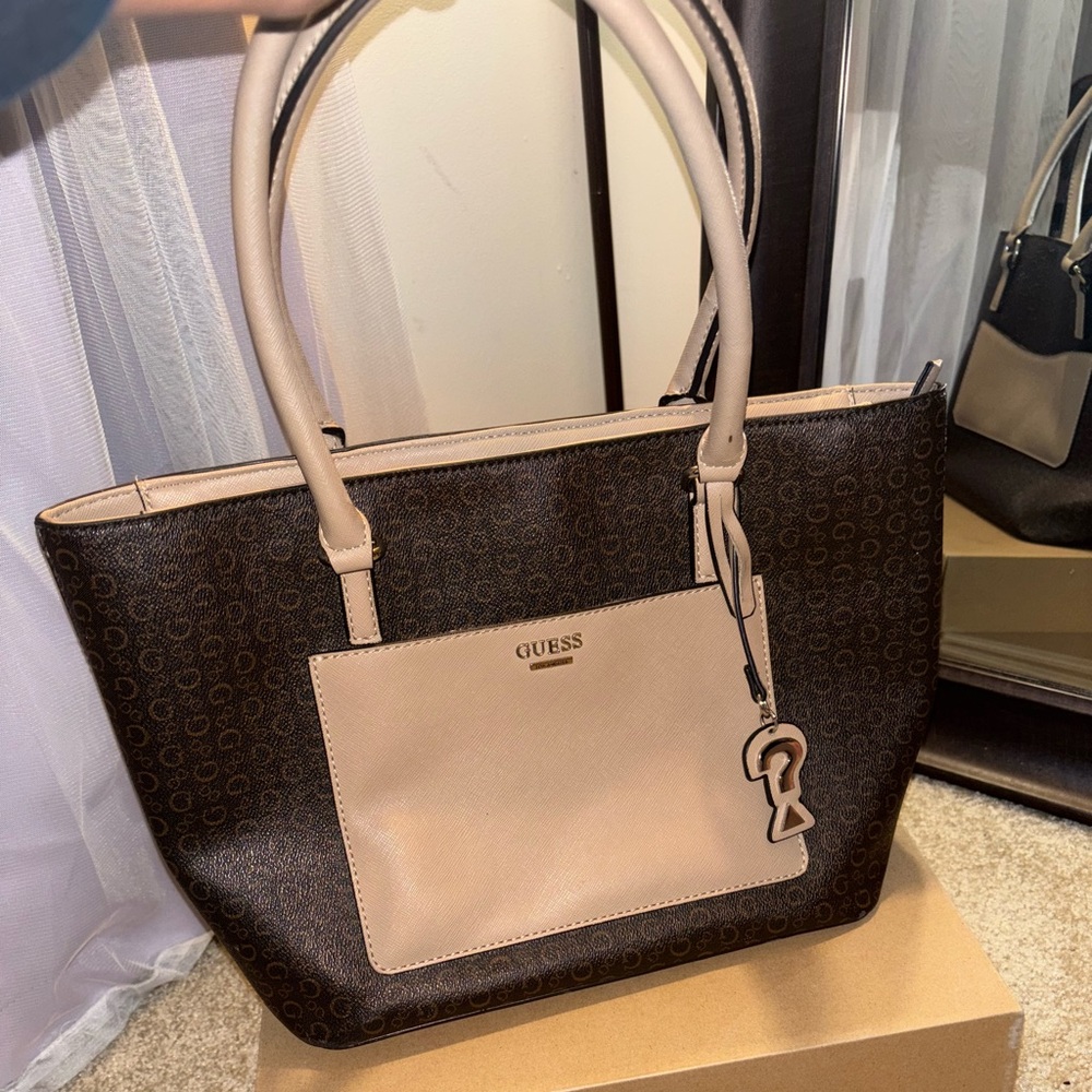 Guess purse